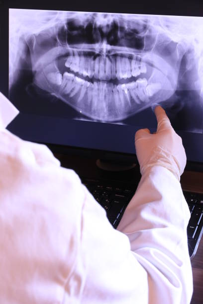 Best Cracked Tooth Emergency Dentist  in Forest Hills, MI